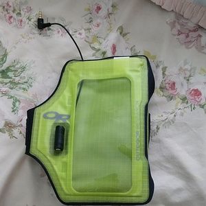 Outdoor research running smartphone armband